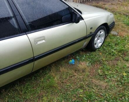 Жовтий Опель Омега, об'ємом двигуна 2 л та пробігом 40 тис. км за 1200 $, фото 1 на Automoto.ua