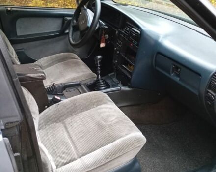 Сірий Опель Омега, об'ємом двигуна 2 л та пробігом 150 тис. км за 713 $, фото 16 на Automoto.ua