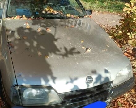 Опель Омега 1988 в Кривом Роге на Automoto.ua Серый Опель Омега, объемом двигателя 2 л и пробегом 1 тыс. км за 598 $, фото 5 на Automoto.ua