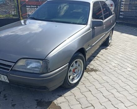 Сірий Опель Омега, об'ємом двигуна 2.3 л та пробігом 350 тис. км за 1200 $, фото 5 на Automoto.ua