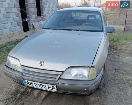 Серый Опель Омега, объемом двигателя 2 л и пробегом 250 тыс. км за 600 $, фото 3 на Automoto.ua