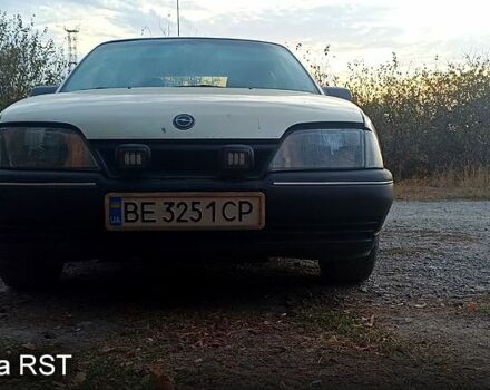 Опель Омега 1987 в Николаеве на Automoto.ua Серый Опель Омега, объемом двигателя 2 л и пробегом 0 тыс. км за 1850 $, фото 2 на Automoto.ua