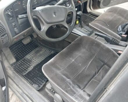 Серый Опель Омега, объемом двигателя 2 л и пробегом 450 тыс. км за 1500 $, фото 12 на Automoto.ua