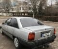 Серый Опель Омега, объемом двигателя 1.8 л и пробегом 325 тыс. км за 1400 $, фото 5 на Automoto.ua