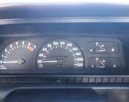 Серый Опель Омега, объемом двигателя 2 л и пробегом 305 тыс. км за 1750 $, фото 8 на Automoto.ua