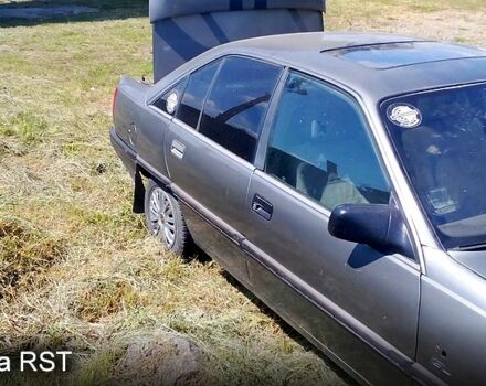 Серый Опель Омега, объемом двигателя 2.3 л и пробегом 350 тыс. км за 480 $, фото 5 на Automoto.ua