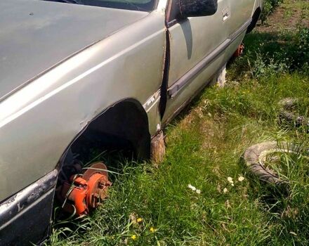 Серый Опель Омега, объемом двигателя 1.8 л и пробегом 300 тыс. км за 600 $, фото 1 на Automoto.ua