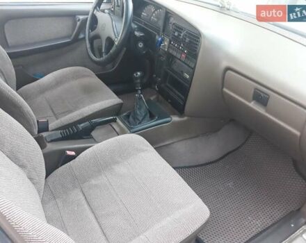 Сірий Опель Омега, об'ємом двигуна 2 л та пробігом 305 тис. км за 1750 $, фото 11 на Automoto.ua