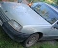 Сірий Опель Омега, об'ємом двигуна 0 л та пробігом 300 тис. км за 600 $, фото 1 на Automoto.ua