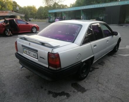 Серый Опель Омега, объемом двигателя 2 л и пробегом 300 тыс. км за 800 $, фото 4 на Automoto.ua