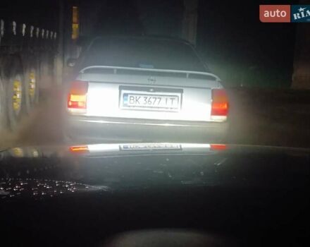Сірий Опель Омега, об'ємом двигуна 2 л та пробігом 222 тис. км за 1800 $, фото 6 на Automoto.ua