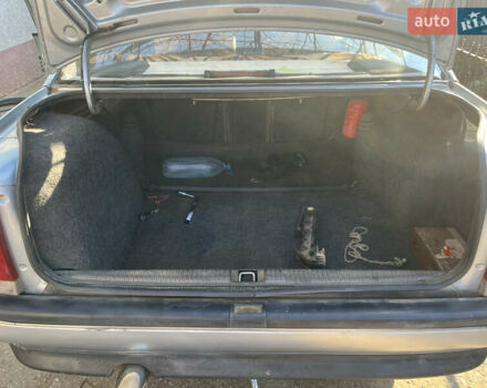 Серый Опель Омега, объемом двигателя 2 л и пробегом 322 тыс. км за 2100 $, фото 11 на Automoto.ua