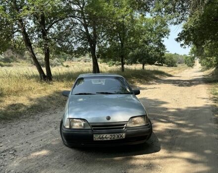 Серый Опель Омега, объемом двигателя 2 л и пробегом 222 тыс. км за 707 $, фото 1 на Automoto.ua