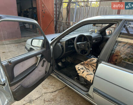 Серый Опель Омега, объемом двигателя 2 л и пробегом 322 тыс. км за 2100 $, фото 7 на Automoto.ua