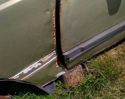 Серый Опель Омега, объемом двигателя 1.8 л и пробегом 300 тыс. км за 600 $, фото 3 на Automoto.ua