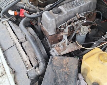 Серый Опель Омега, объемом двигателя 2.3 л и пробегом 300 тыс. км за 1800 $, фото 4 на Automoto.ua