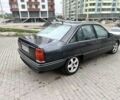 Серый Опель Омега, объемом двигателя 2 л и пробегом 300 тыс. км за 900 $, фото 1 на Automoto.ua