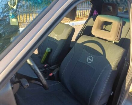 Сірий Опель Омега, об'ємом двигуна 2 л та пробігом 2 тис. км за 1550 $, фото 2 на Automoto.ua