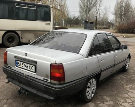 Серый Опель Омега, объемом двигателя 1.8 л и пробегом 325 тыс. км за 1400 $, фото 3 на Automoto.ua