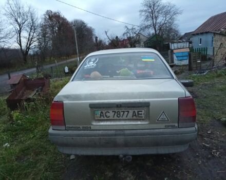 Сірий Опель Омега, об'ємом двигуна 2 л та пробігом 100 тис. км за 400 $, фото 4 на Automoto.ua