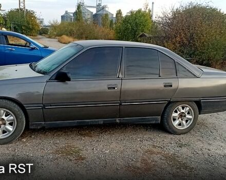 Опель Омега 1987 в Николаеве на Automoto.ua Серый Опель Омега, объемом двигателя 2 л и пробегом 0 тыс. км за 1850 $, фото 4 на Automoto.ua