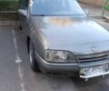 Серый Опель Омега, объемом двигателя 2 л и пробегом 300 тыс. км за 671 $, фото 3 на Automoto.ua