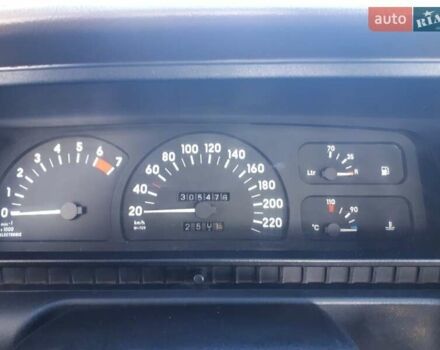 Сірий Опель Омега, об'ємом двигуна 2 л та пробігом 305 тис. км за 1750 $, фото 7 на Automoto.ua
