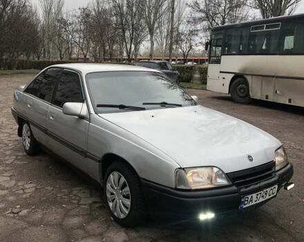 Серый Опель Омега, объемом двигателя 1.8 л и пробегом 325 тыс. км за 1400 $, фото 2 на Automoto.ua