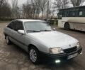 Серый Опель Омега, объемом двигателя 1.8 л и пробегом 325 тыс. км за 1400 $, фото 2 на Automoto.ua