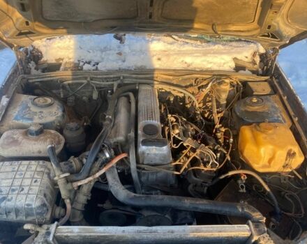 Серый Опель Омега, объемом двигателя 2.3 л и пробегом 300 тыс. км за 1000 $, фото 4 на Automoto.ua