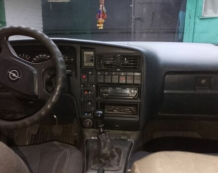 Сірий Опель Омега, об'ємом двигуна 2 л та пробігом 514 тис. км за 1500 $, фото 6 на Automoto.ua
