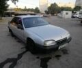 Сірий Опель Омега, об'ємом двигуна 2 л та пробігом 300 тис. км за 1100 $, фото 1 на Automoto.ua