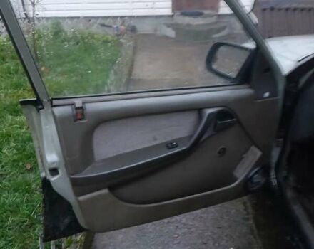 Серый Опель Омега, объемом двигателя 1.8 л и пробегом 500 тыс. км за 400 $, фото 5 на Automoto.ua