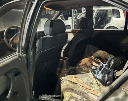 Сірий Опель Омега, об'ємом двигуна 1.8 л та пробігом 360 тис. км за 2000 $, фото 11 на Automoto.ua