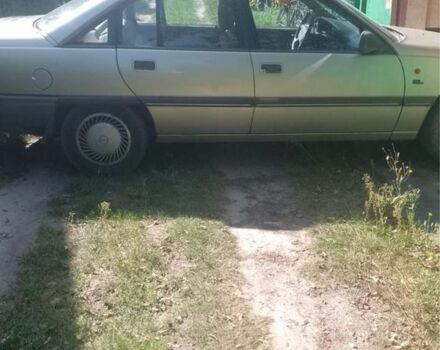 Серый Опель Омега, объемом двигателя 1 л и пробегом 260 тыс. км за 1750 $, фото 3 на Automoto.ua