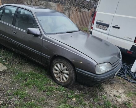 Серый Опель Омега, объемом двигателя 2 л и пробегом 120 тыс. км за 521 $, фото 4 на Automoto.ua