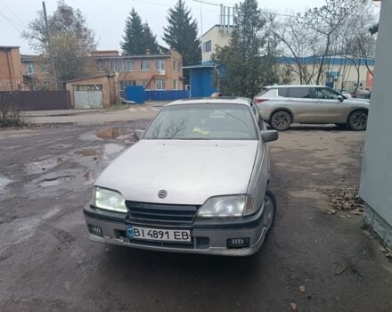 Серый Опель Омега, объемом двигателя 2 л и пробегом 388 тыс. км за 710 $, фото 4 на Automoto.ua