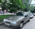 Сірий Опель Омега, об'ємом двигуна 1.8 л та пробігом 360 тис. км за 2000 $, фото 1 на Automoto.ua
