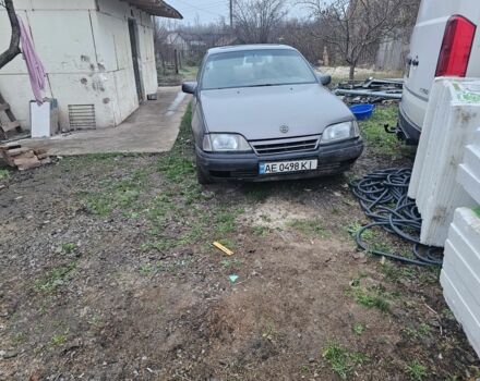 Серый Опель Омега, объемом двигателя 2 л и пробегом 120 тыс. км за 521 $, фото 2 на Automoto.ua