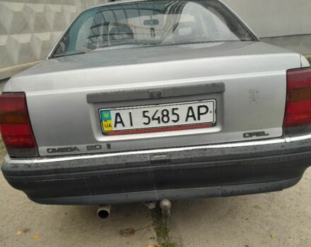 Сірий Опель Омега, об'ємом двигуна 2 л та пробігом 360 тис. км за 900 $, фото 3 на Automoto.ua