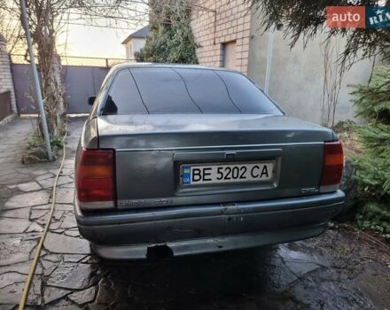 Сірий Опель Омега, об'ємом двигуна 2 л та пробігом 100 тис. км за 1000 $, фото 2 на Automoto.ua