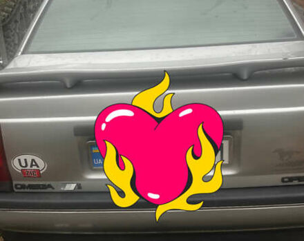 Серый Опель Омега, объемом двигателя 2 л и пробегом 220 тыс. км за 2000 $, фото 5 на Automoto.ua