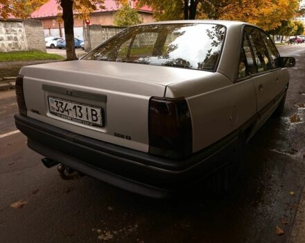 Опель Омега 1988 в Городке на Automoto.ua Серый Опель Омега, объемом двигателя 2.3 л и пробегом 320 тыс. км за 650 $, фото 3 на Automoto.ua