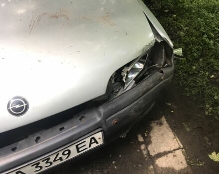 Серый Опель Омега, объемом двигателя 2 л и пробегом 3 тыс. км за 800 $, фото 1 на Automoto.ua