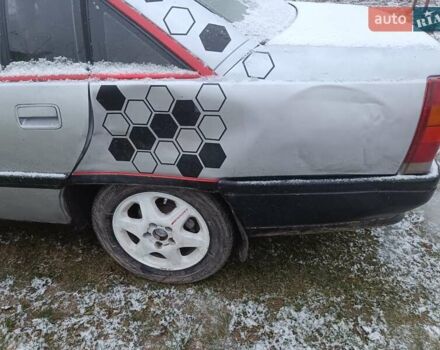 Сірий Опель Омега, об'ємом двигуна 2 л та пробігом 500 тис. км за 1500 $, фото 7 на Automoto.ua