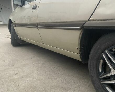 Серый Опель Омега, объемом двигателя 2 л и пробегом 150 тыс. км за 999 $, фото 5 на Automoto.ua