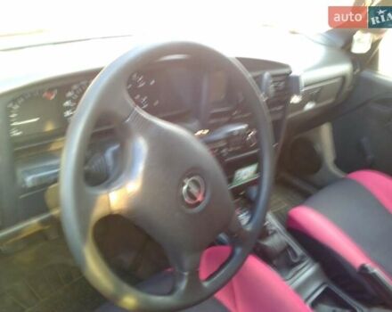 Сірий Опель Омега, об'ємом двигуна 2 л та пробігом 285 тис. км за 900 $, фото 4 на Automoto.ua