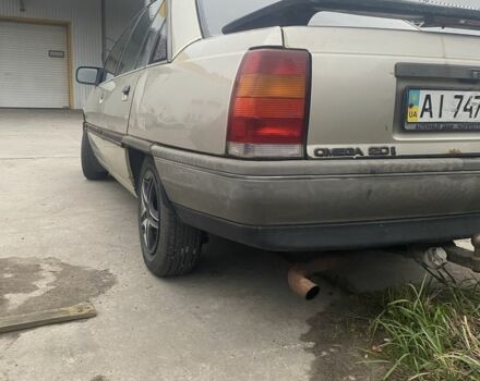 Серый Опель Омега, объемом двигателя 2 л и пробегом 150 тыс. км за 999 $, фото 3 на Automoto.ua