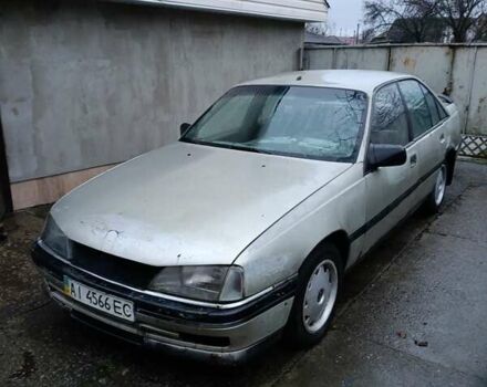 Серый Опель Омега, объемом двигателя 1.8 л и пробегом 500 тыс. км за 400 $, фото 2 на Automoto.ua