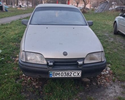 Серый Опель Омега, объемом двигателя 2 л и пробегом 320 тыс. км за 800 $, фото 3 на Automoto.ua